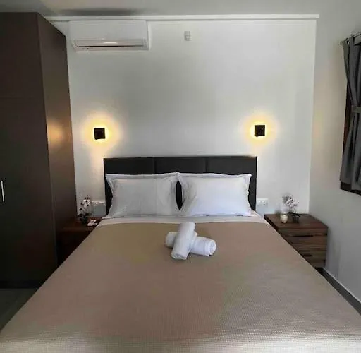Vakantiehuis •naiades Villas• Castalia• *