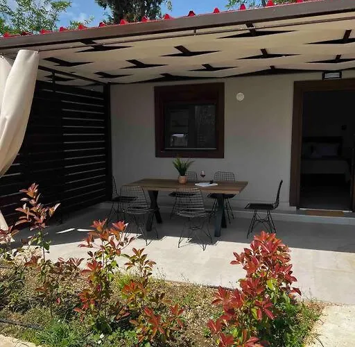 Prázdninový dům •naiades Villas• Castalia•